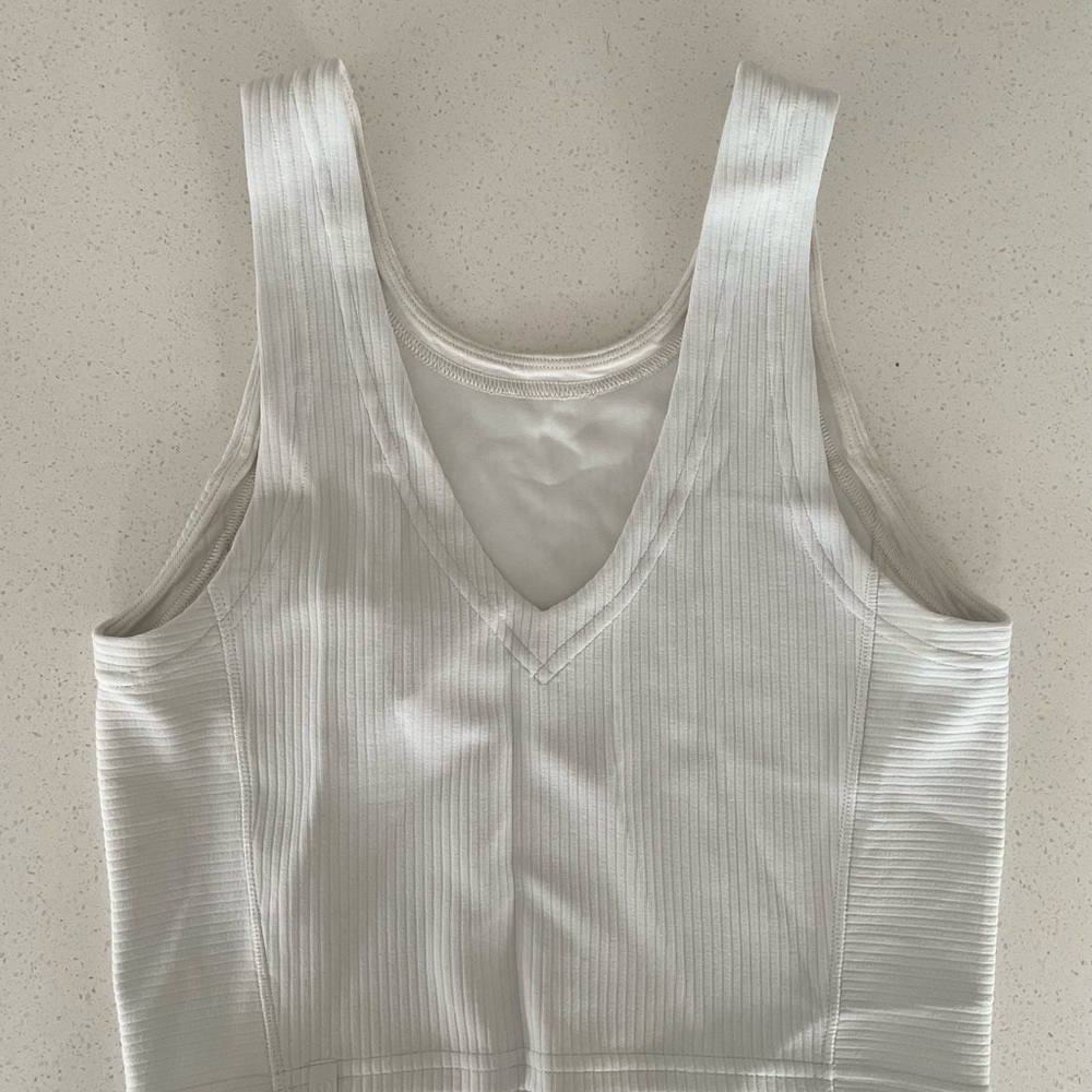 Lululemon Softstreme Ribbed Cropped Tank – Size 4